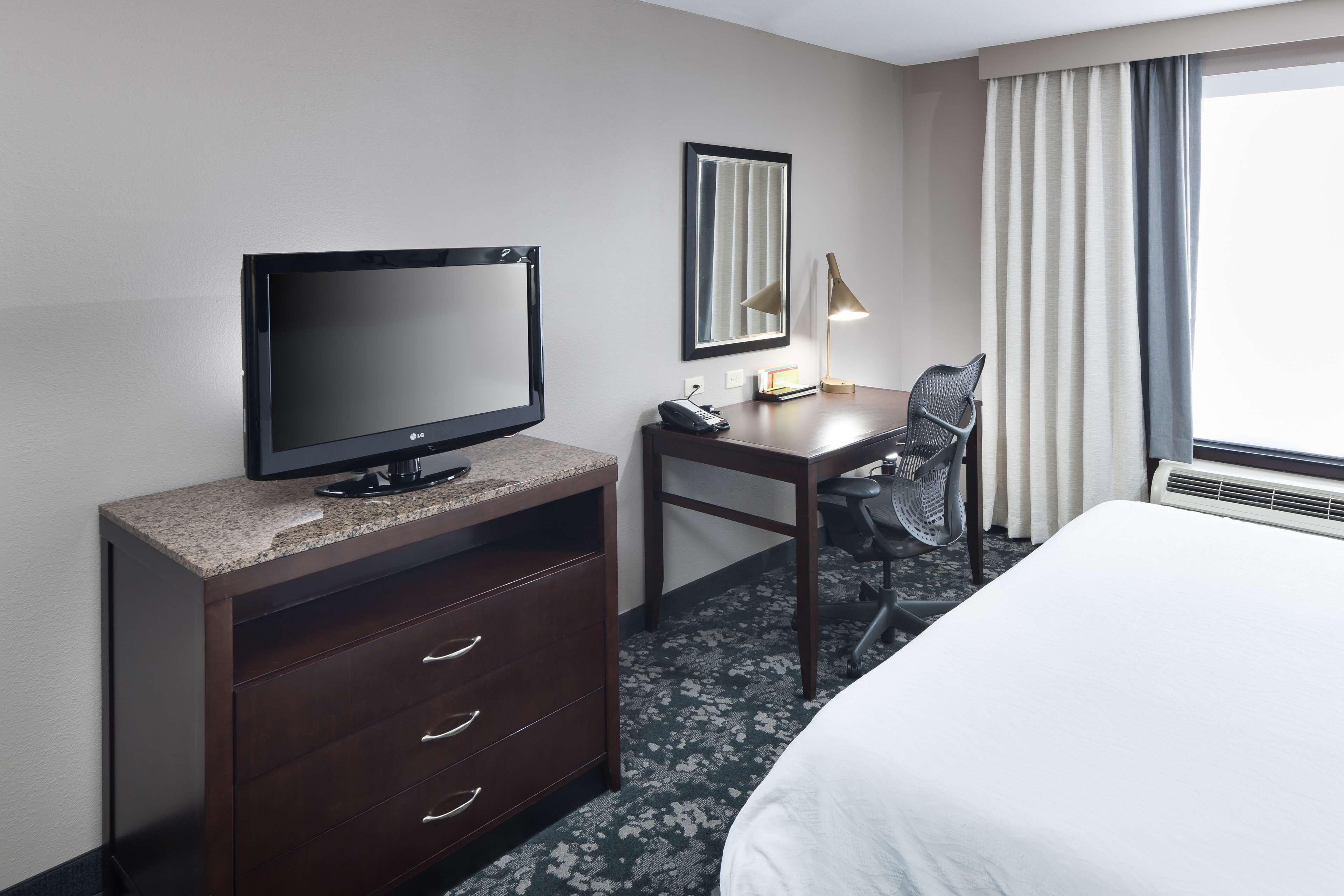 Hilton Garden Inn Cincinnati/Mason Exterior photo