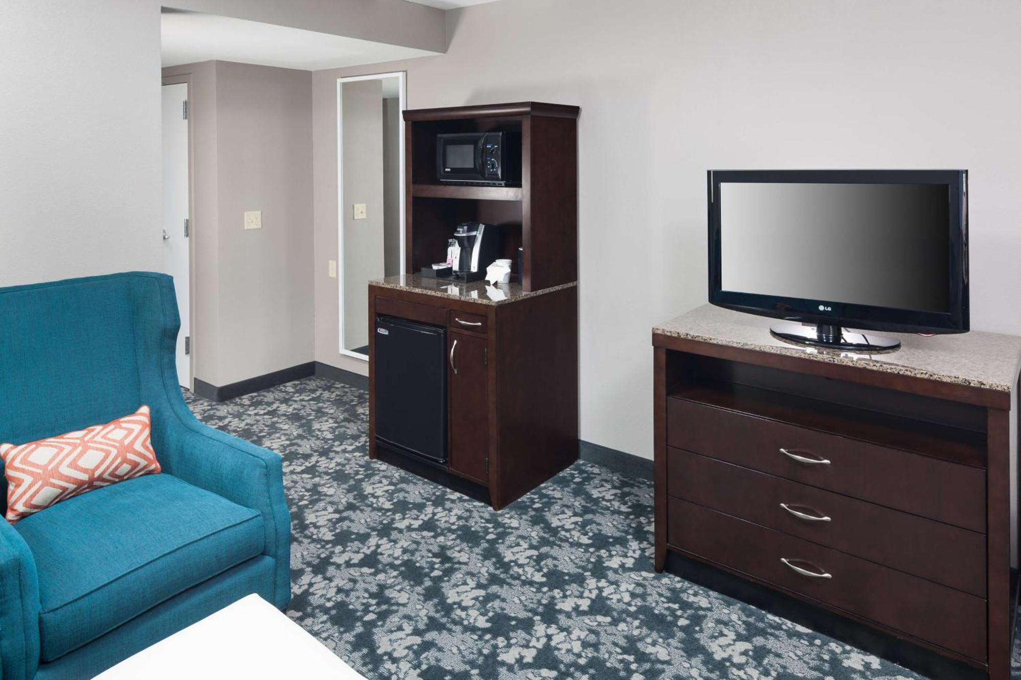Hilton Garden Inn Cincinnati/Mason Exterior photo